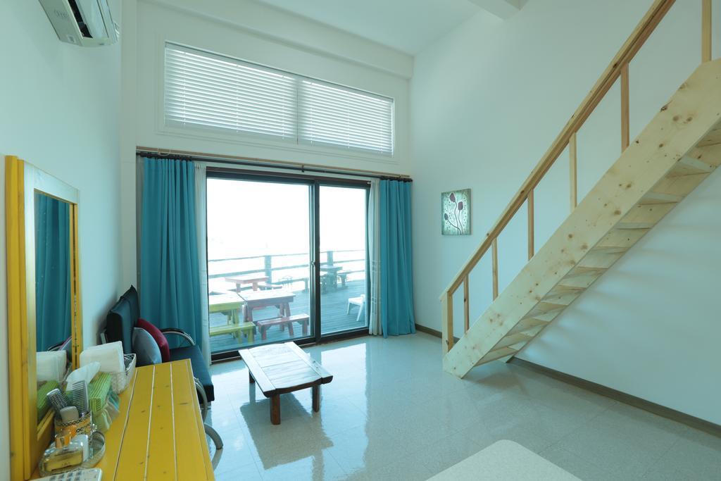 Gangneung Sea View Pension Exterior photo